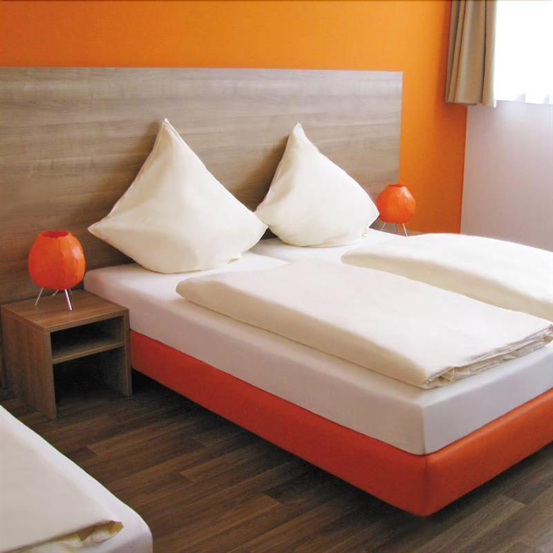 Orange Hotel Und Apartments Neu-Ulm Exterior foto